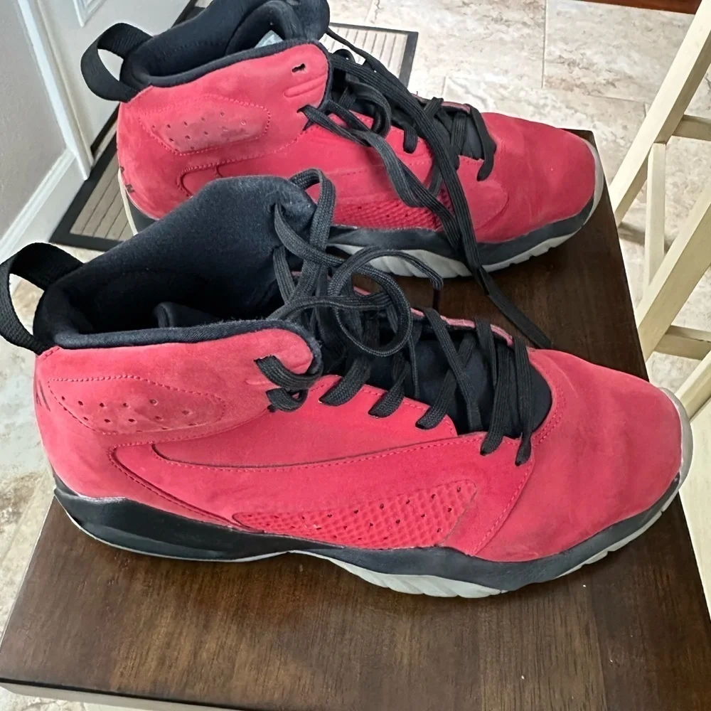 Nike Air Jordan Lift Off Gym Red Men Size 9 Sneakers.